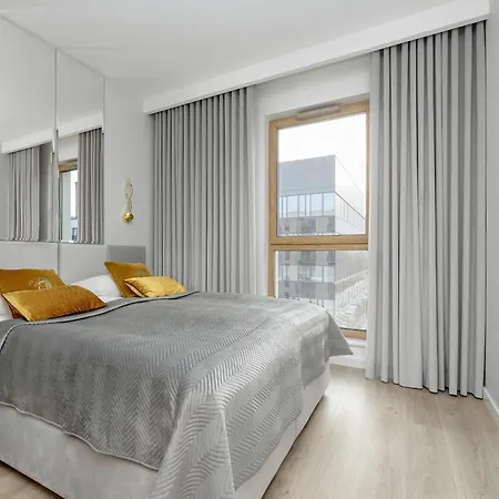 Mokotow Stylish With Parking & Balcony By Renters Prestige 公寓 *